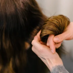 Pielęgnacje włosów u fryzjera w Poznaniu
