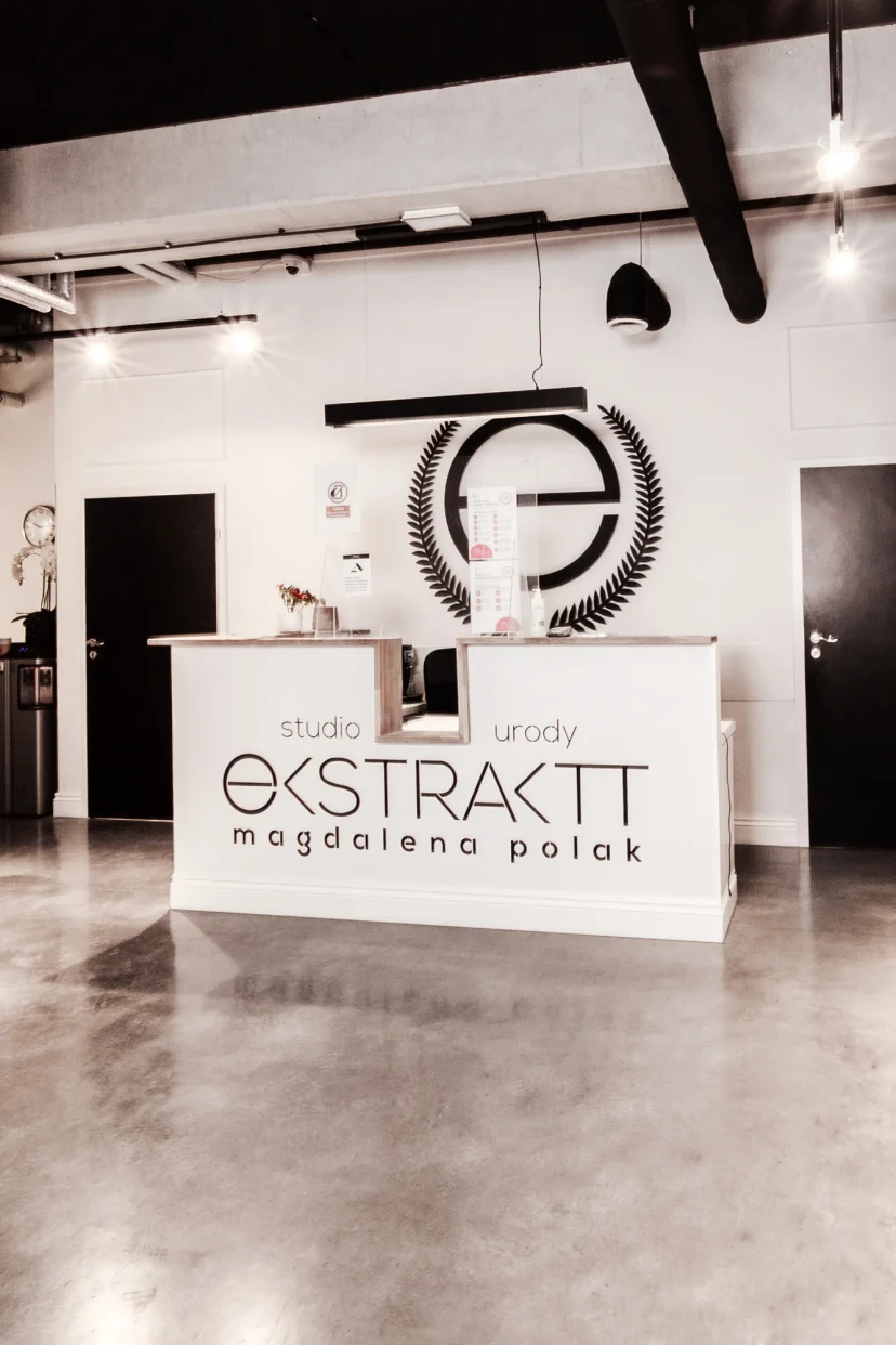 Recepcja salonu Ekstraktt w Poznaniu