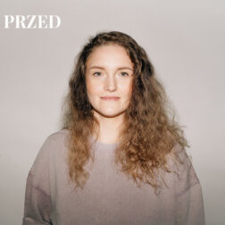 Włosy przed cięciem strukturalnym Volume Lab